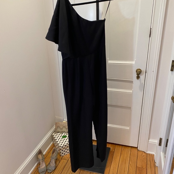 VENUS One Shoulder Wide Leg Black Jumpsuit - Size 6 - Picture 6 of 16